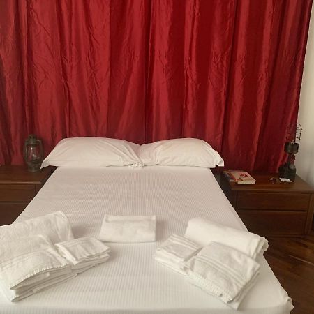 Bed and Breakfast Altrove Кальяри Экстерьер фото